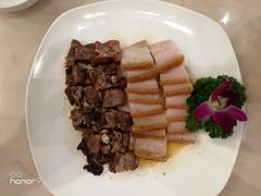 烧味拼盘-有米猪港式餐厅