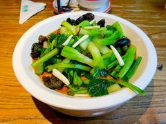 -新白鹿餐厅(银泰西湖文化广场店)