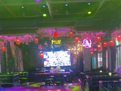 -喜鹊音乐酒馆(西街店)