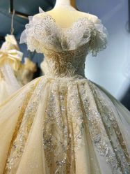 -白雪公主婚纱摄影