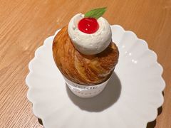 -VERIE BAKEHOUSE