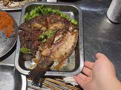 -马路牙子烧烤音乐酒馆(望京店)