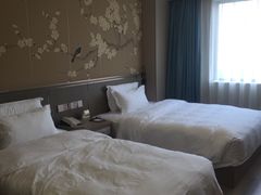 -山明水秀大饭店