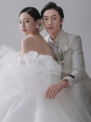 -第一夫人婚纱摄影(南京店)