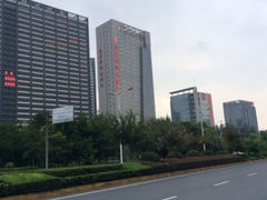 外景-杭州滨江宝龙城华美达酒店