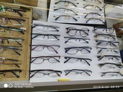 -精益眼镜(建三店)