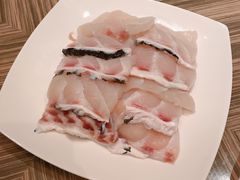 龍躉魚片-四季火锅酒家(新濠影汇店)