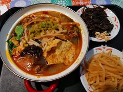 -丽丽三鲜螺蛳粉(田林路店)