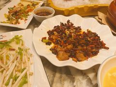 -蔼若春.传承三十年云南菜(金碧公园店)