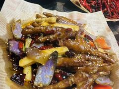 -依呀呀ktv烧烤小串(中山西路店)