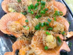 蒜蓉粉丝蒸扇贝-明记海鲜大排档(巽寮湾店)