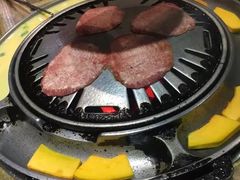 -哈哈碳都·牛肋条无限自助烤肉(台江万达店)