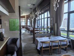 -青岛中心假日酒店·蓝天行政酒廊