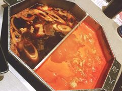 鸳鸯锅-八角锄烧·肉火锅(天河城店)