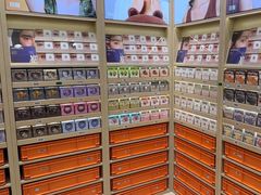 -moody彩瞳(环宇城店)