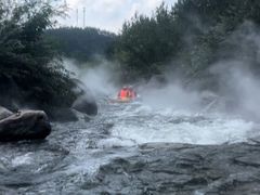 -罗田大别山峡谷漂流