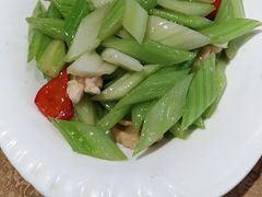 西芹百合-福来居烤鸭店(天坛二店)