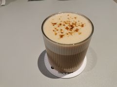 椰子燕麦拿铁-Seesaw Coffee(上生新所店)