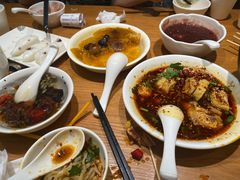 -诚铭记·虾仁汤包·成都小吃(融创店)