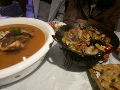 -阿三鱼头泡饼·家常菜