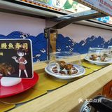 孩子多吃了不少也扭到了心仪的皮卡丘