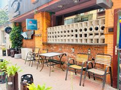 -丽纳尔斯酒吧咖啡LENORE’S BAR(三经街店)