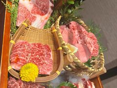 -山川小町·极番烧肉(新地假日广场店)