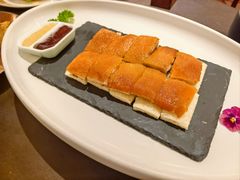 明炉烤乳猪-白天鹅宾馆-玉堂春暖餐厅