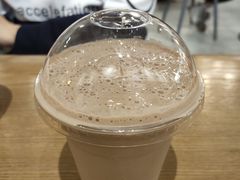 巧克力奶昔-HELLO 27 意面·沙拉·帕尼尼