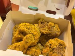-BHC炸鸡(明洞总店)