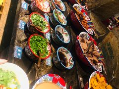 -老牌坊云南鱼豆花火锅(嵩山店)