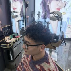 -藤野造型烫染·漂发