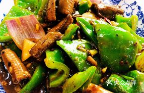 Sliced Eel with Green Pepper Stir-fry