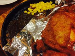 -玛格萝妮比萨屋(四平店)