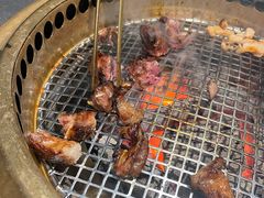 -铭牛烧肉·和牛海鲜自助(高新月牙湖店)
