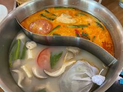 鸳鸯锅底-樾餐厅泰式海鲜火锅(民歌湖店)