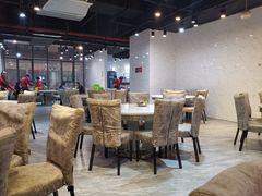 大堂-凤凰路何眼镜香辣蟹(花果园店)