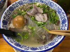 -叶新小吃店(来凤小区总店)