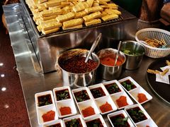 -老滇山寨•云南特色菜•地方菜•民族风情歌舞表演(金碧店)