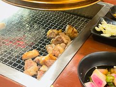 -肉甲韩国木炭烤肉(新壹街1店)