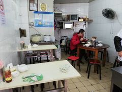 大堂-黄阿姨锅贴大王(万航渡路店)