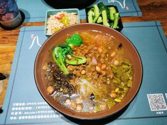 -八月美食小馆(银泰城总店)
