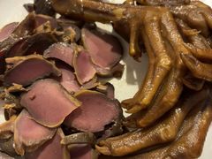 -老鼎万春卤菜(五代传承创始老店)