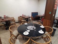 -洁神饭庄·海鲜·青岛菜·30年老字号(五四广场店)