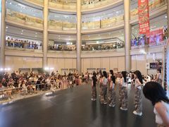 -万宝财富商业广场