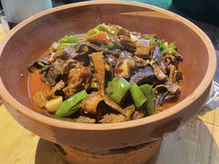 -寻钵记民菜馆·正宗常德钵子菜(滨湖路店)