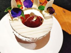 草莓奶冻-AZUL by FUEL蓝色·法式酒馆(琶醍店)