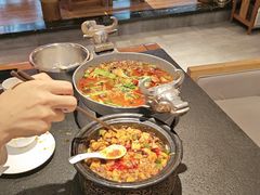 -万重锦·人文川菜馆(骡马市店)