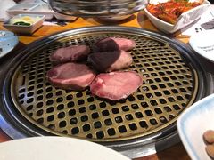 -唯成•韩国炭火烤肉 유성고기