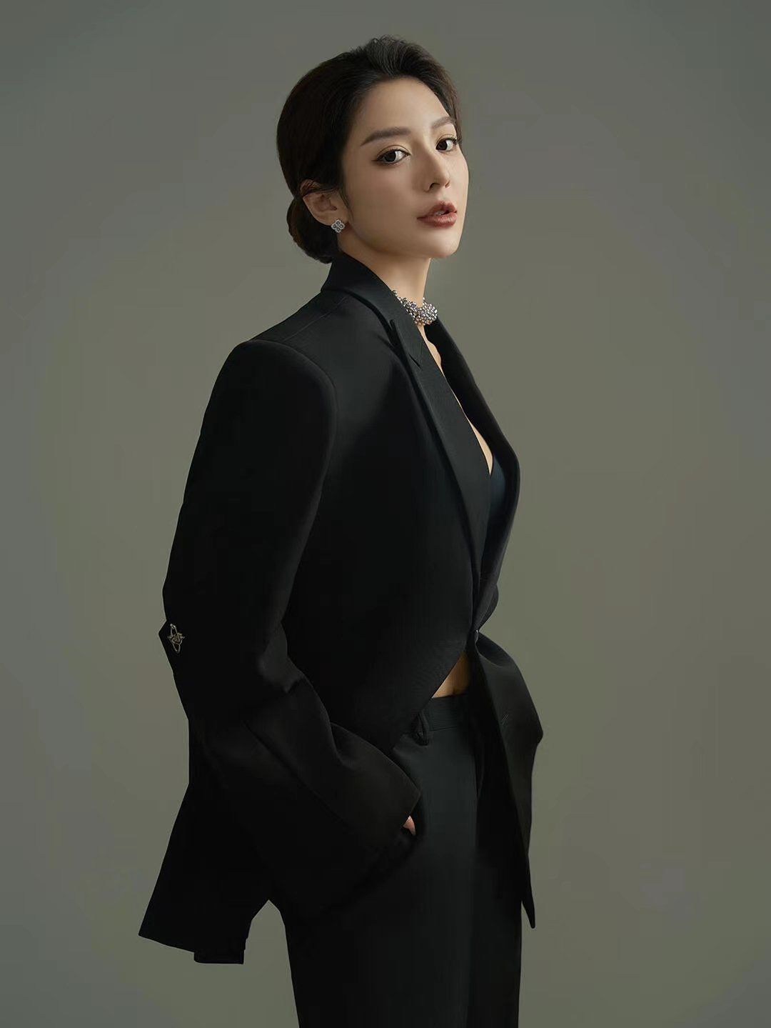 霸道女总裁写真